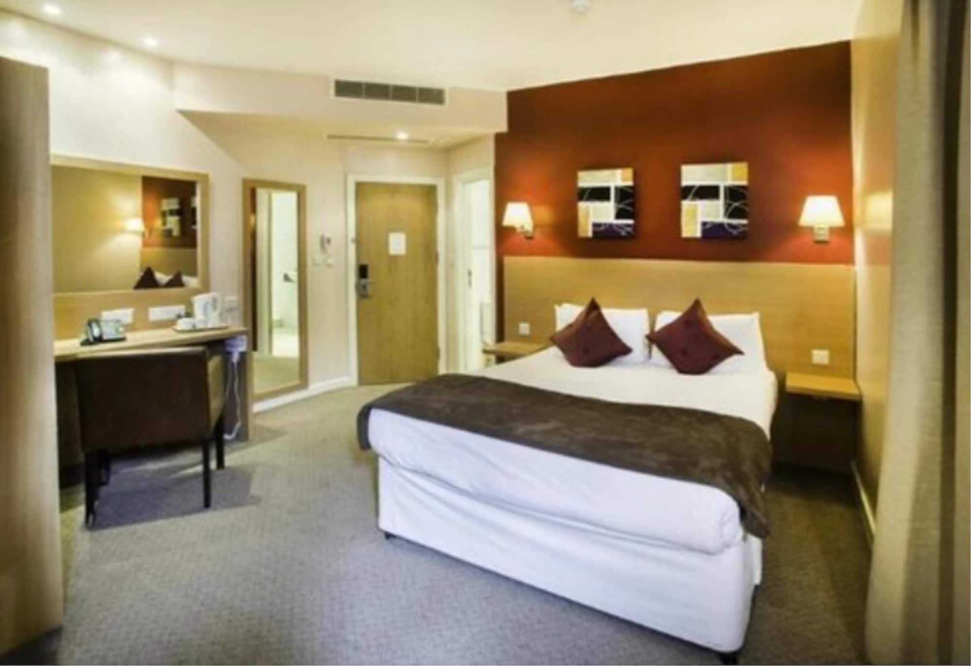 The Luton 2* Luton (Bedfordshire)