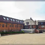 The Luton Hotel