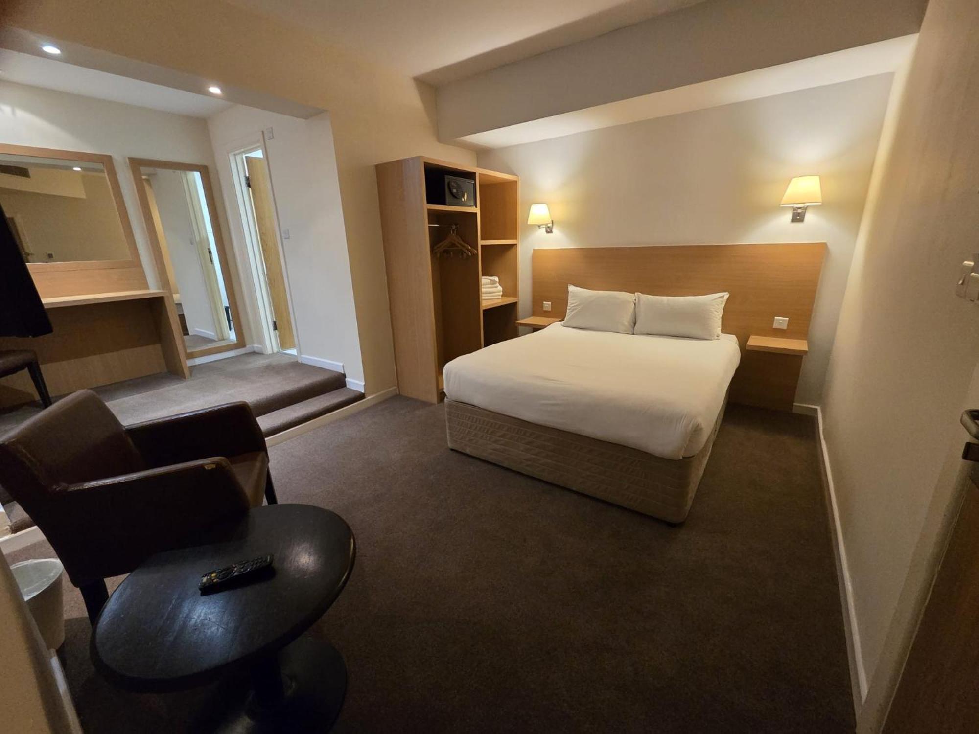 The Luton Hotel 2*